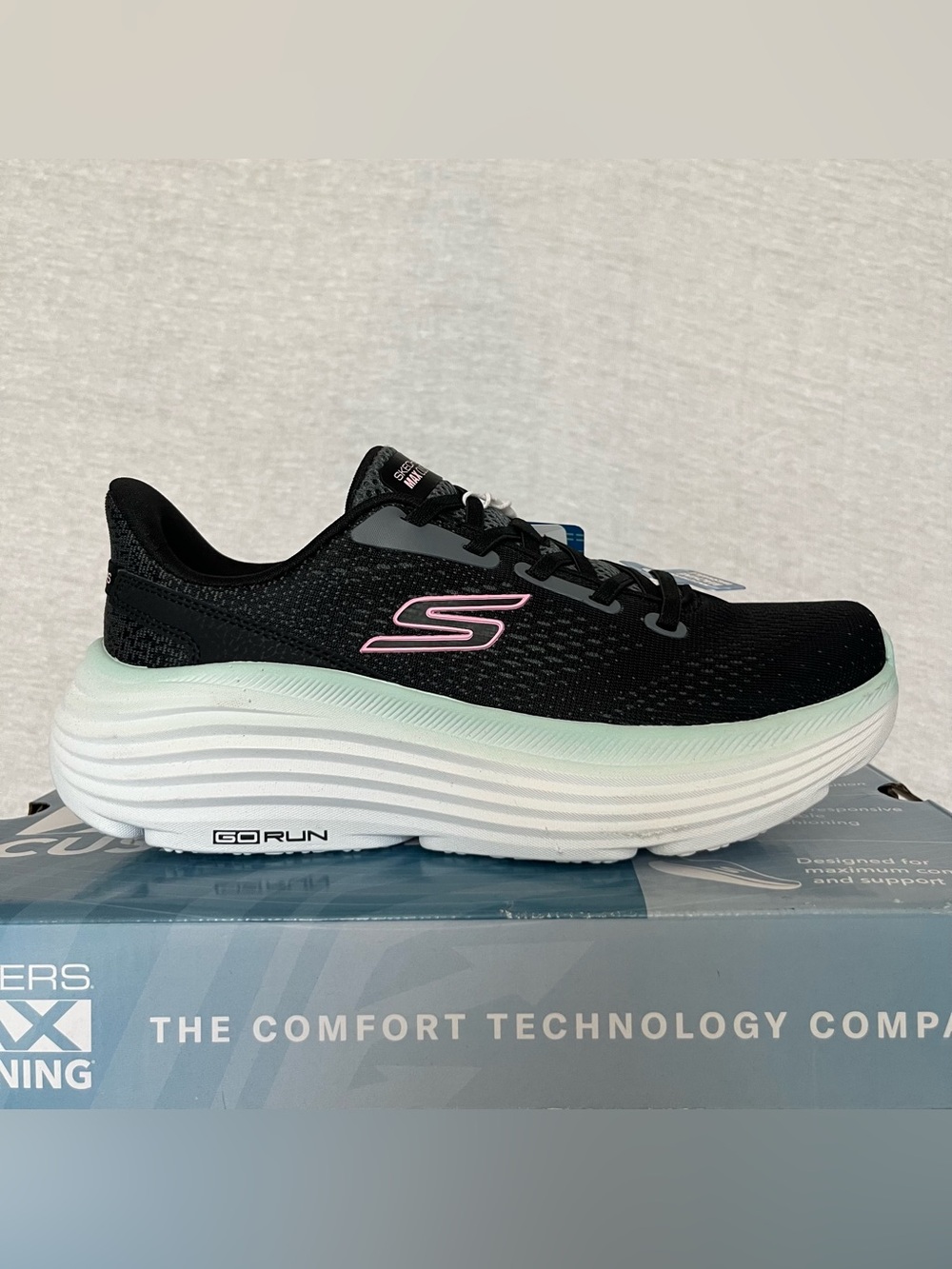 Skechers Black Athletic Sneakers with Pink Logo and Mint Accent - Picture 4 of 9